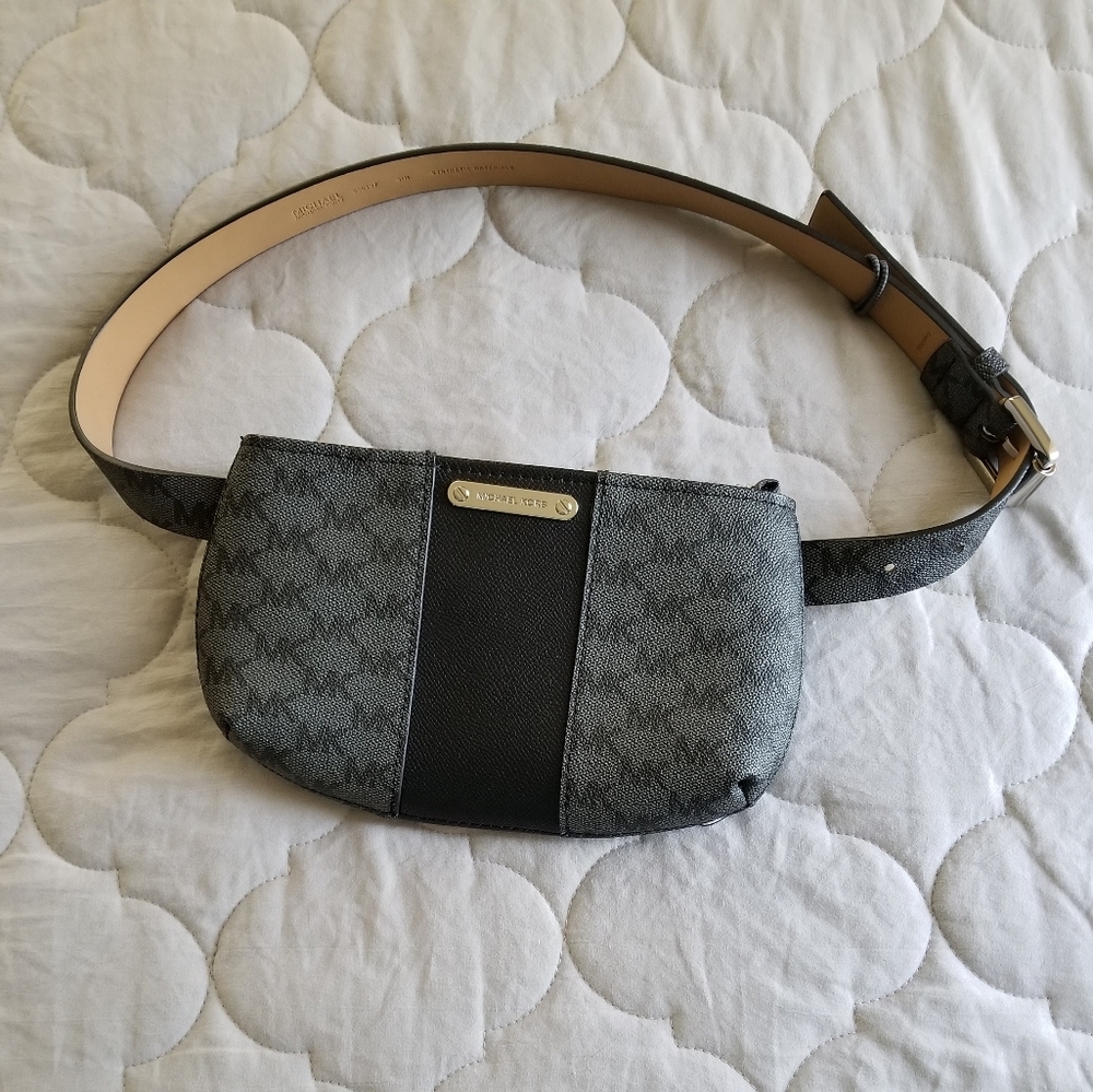 MICHAEL KORS Belt Bag Size S-M